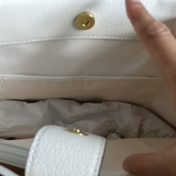 Liz Claiborne Summer Purse - Picture 6 of 6